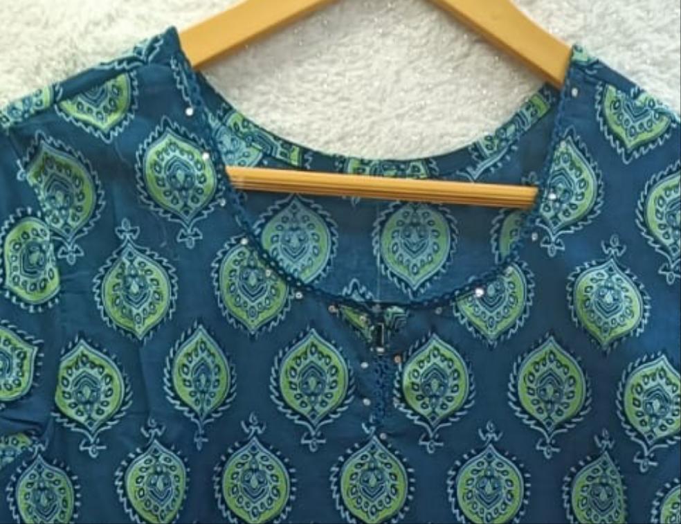 Blue Printed Kurta closeup