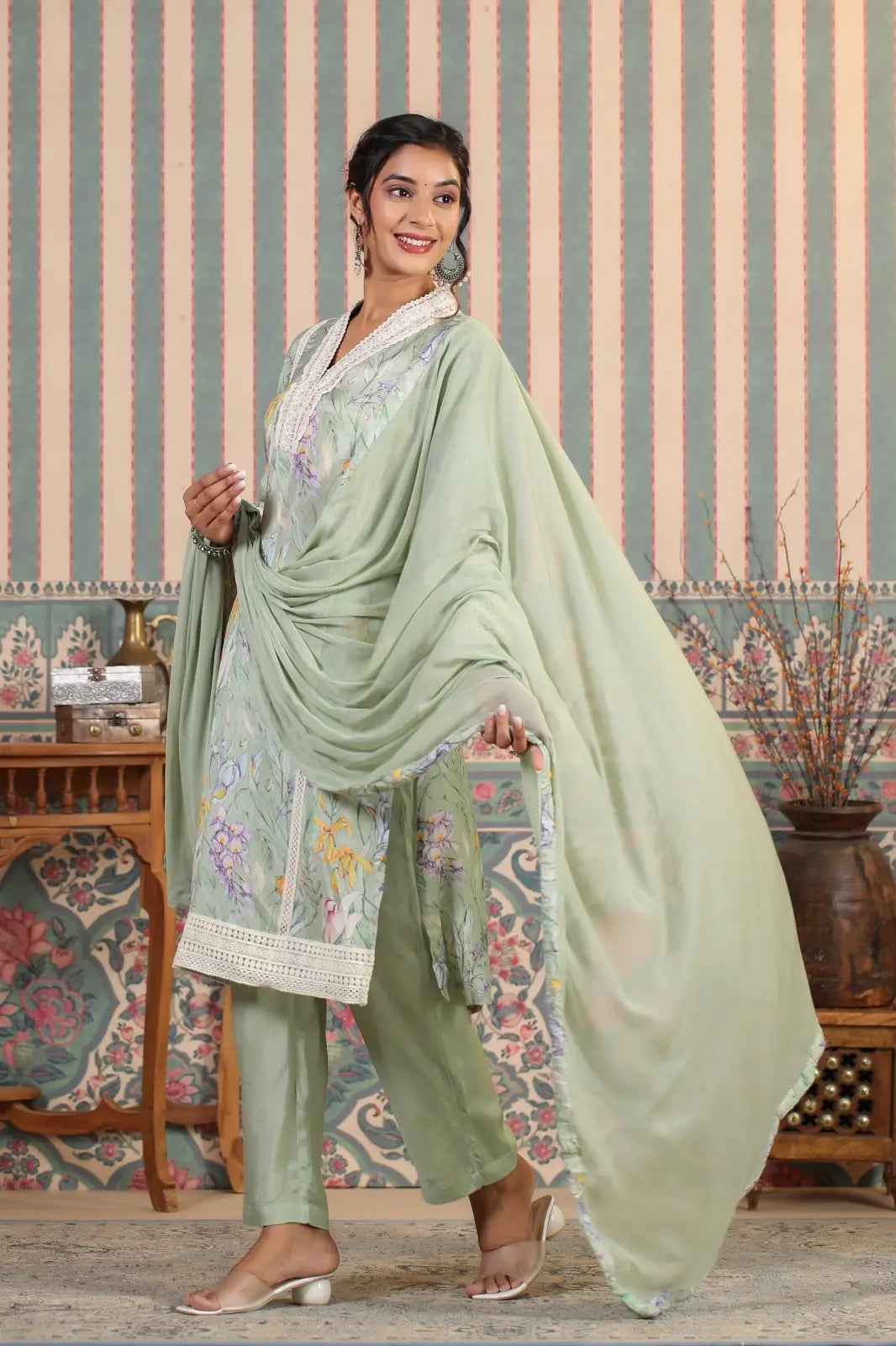Leaf Green Muslin Kurta Dupatta Pant Set ALN