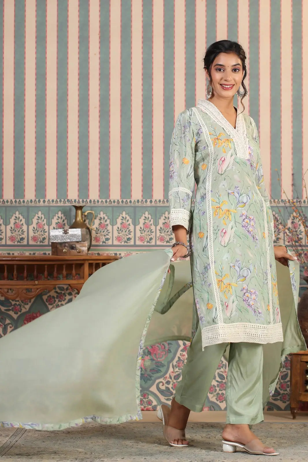 Leaf Green Muslin Kurta Dupatta Pant Set