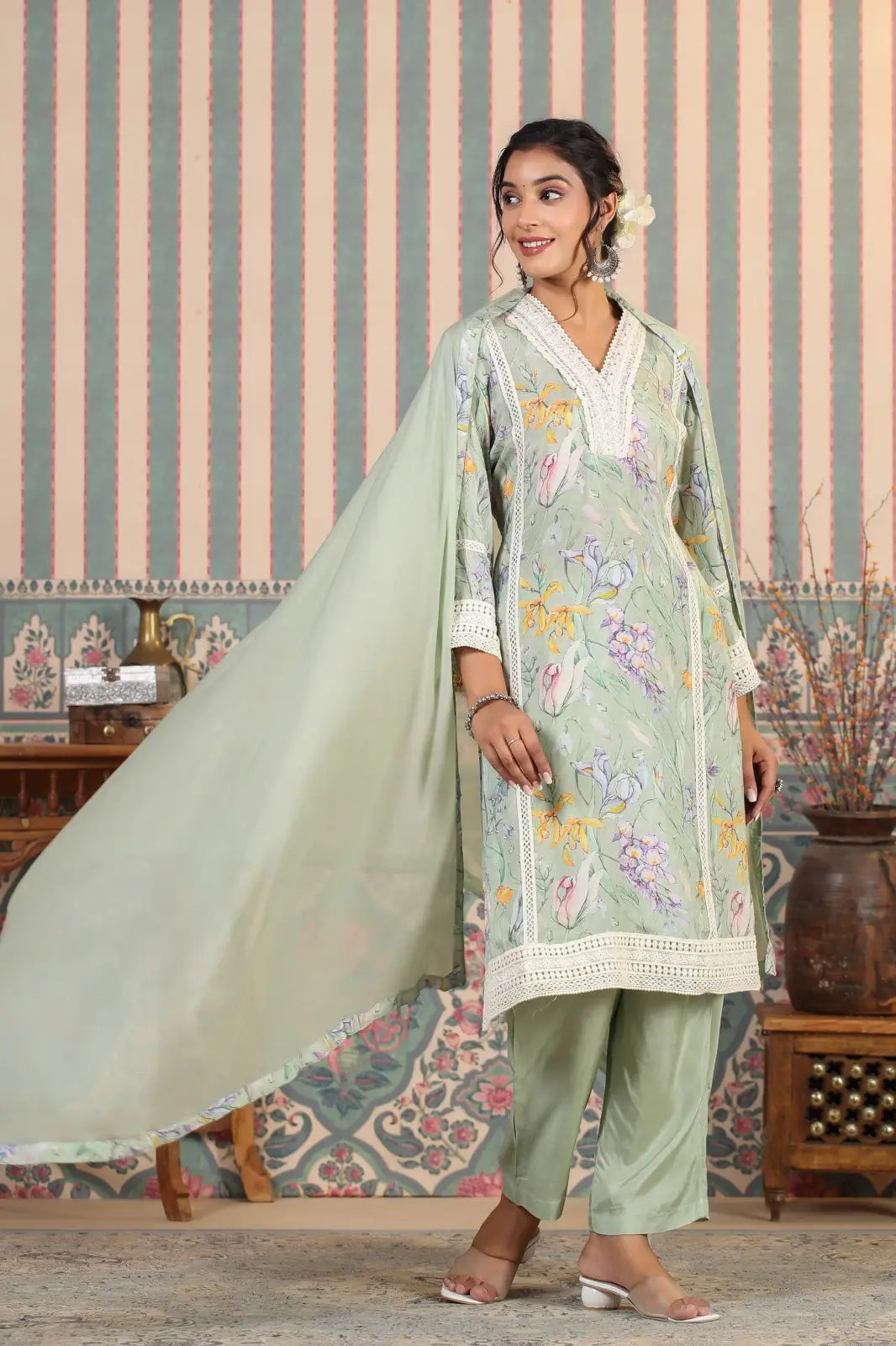 Leaf Green Muslin Kurta Dupatta Pant Set