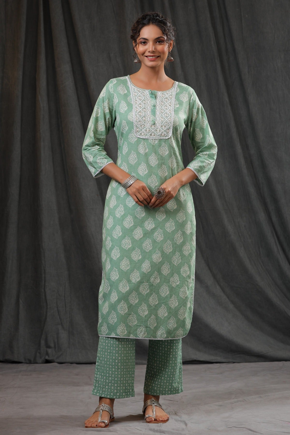 Leaf Green Cotton Kurta Dupatta pant Set